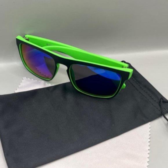 New Quicksilver Sunglasses.  Price is Firm - Picture 10 of 16